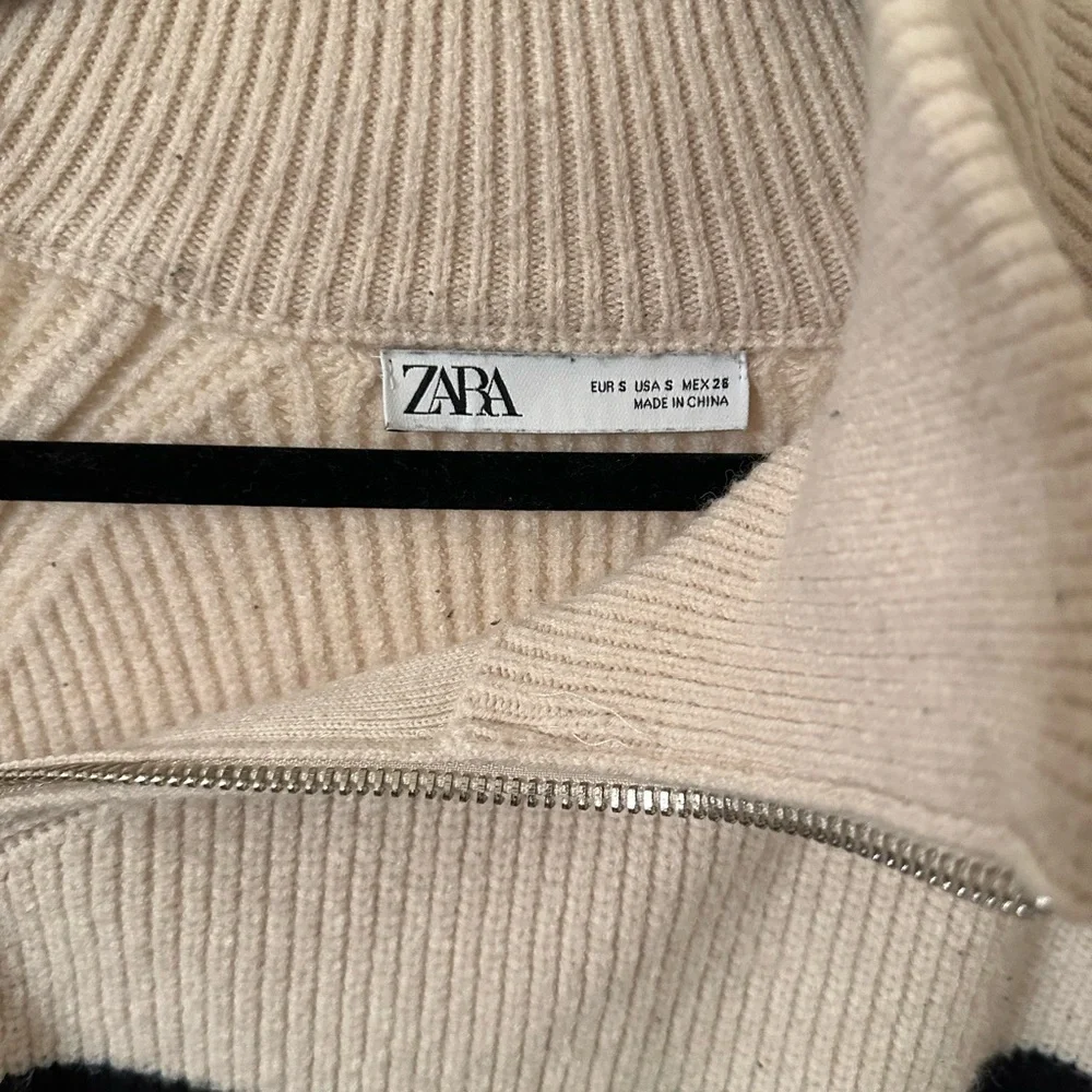 Zara Black and Cream Striped Turtleneck Sweater Half Quarter Zip - Picture 8 of 8